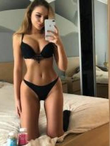 Лаура Отдых С Королевой фото 2